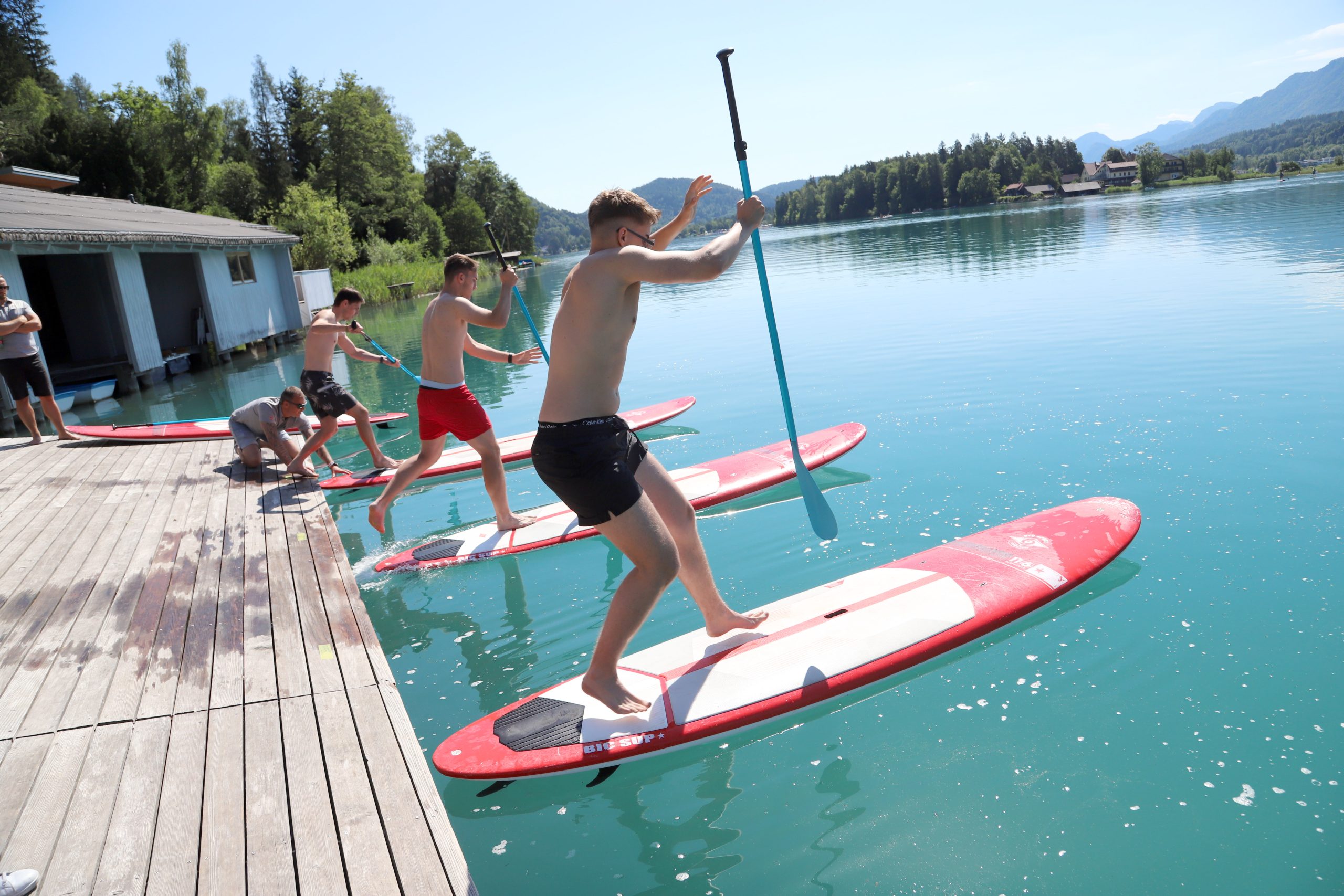 Action beim Stand Up Paddling